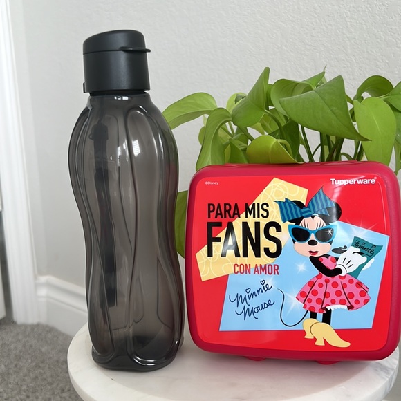 Tupperware special edition Minnie Mouse set. - Picture 6 of 11